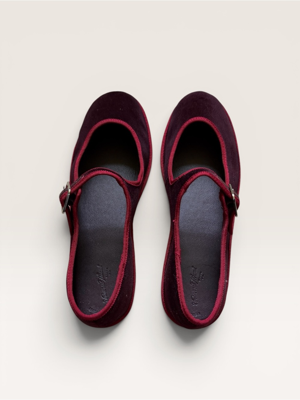 Universal Thread Burgundy Velvet Mary Jane Ballet Flats Size 9.5